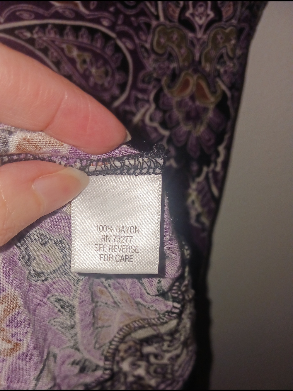 Apt. 9 Purple Paisley V-Neck Ruched Front Blouse. 100% Stretchy Rayon - Picture 4 of 6